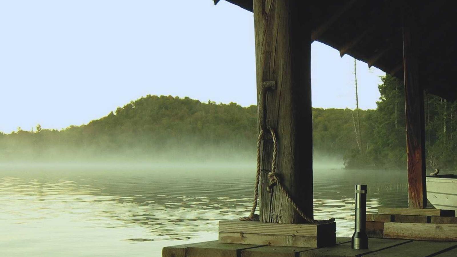 Helpful lifestyle image for How to choose a pot with drainage