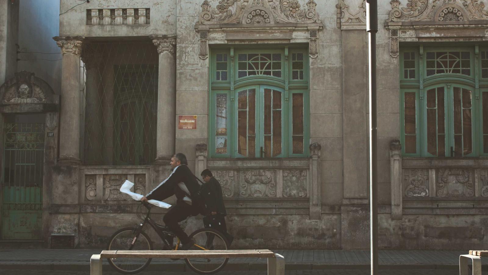 Helpful editorial image for How to organize a linen closet