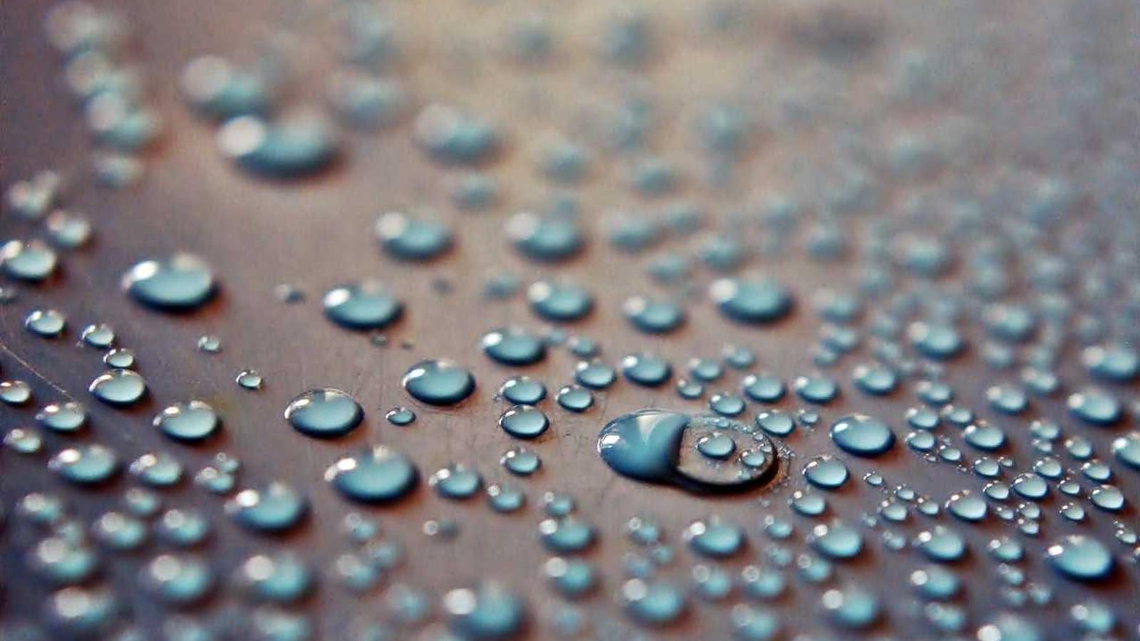 Helpful editorial image for How to store holiday decorations