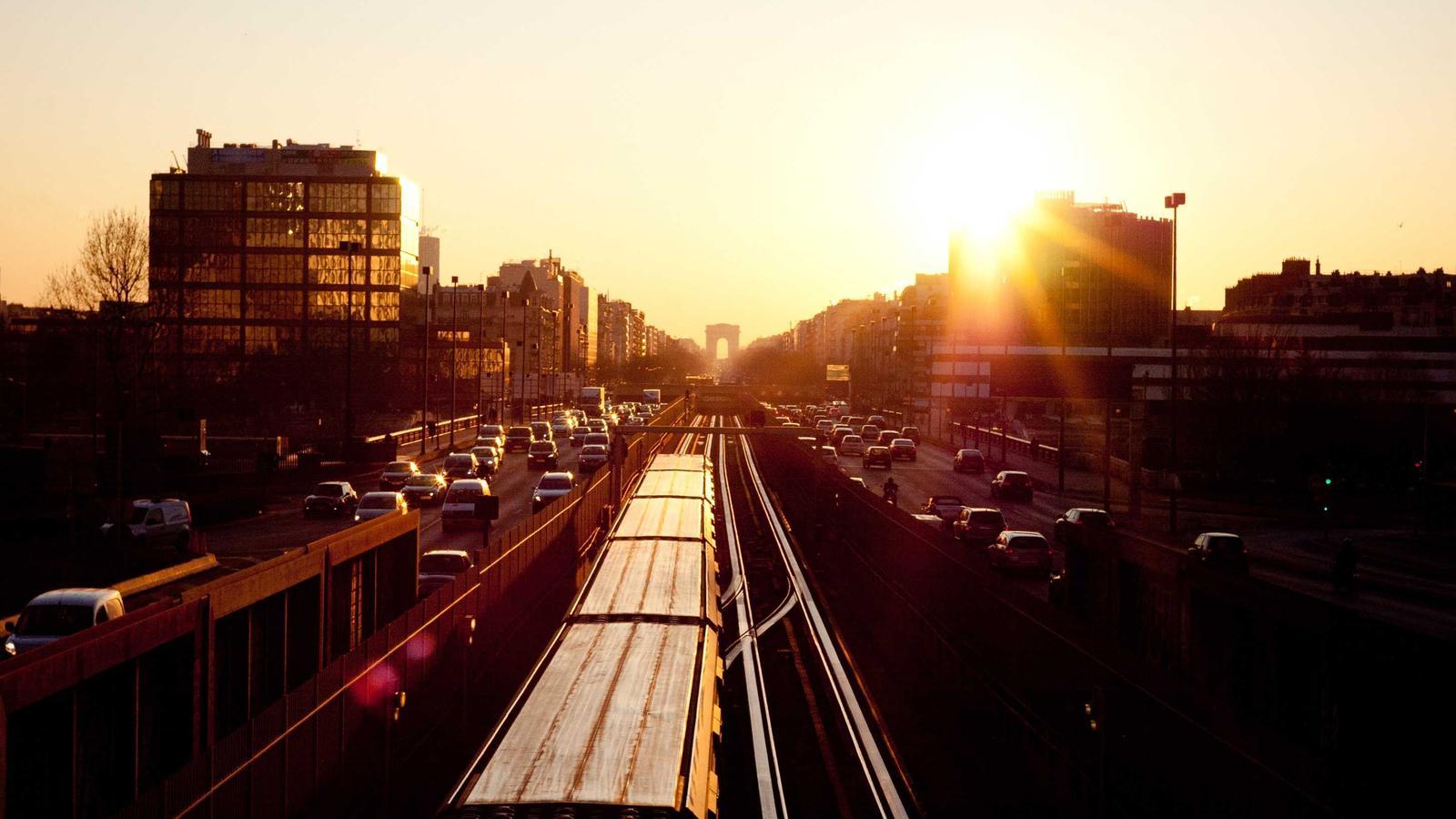 Helpful editorial image for How to use Circle to Search