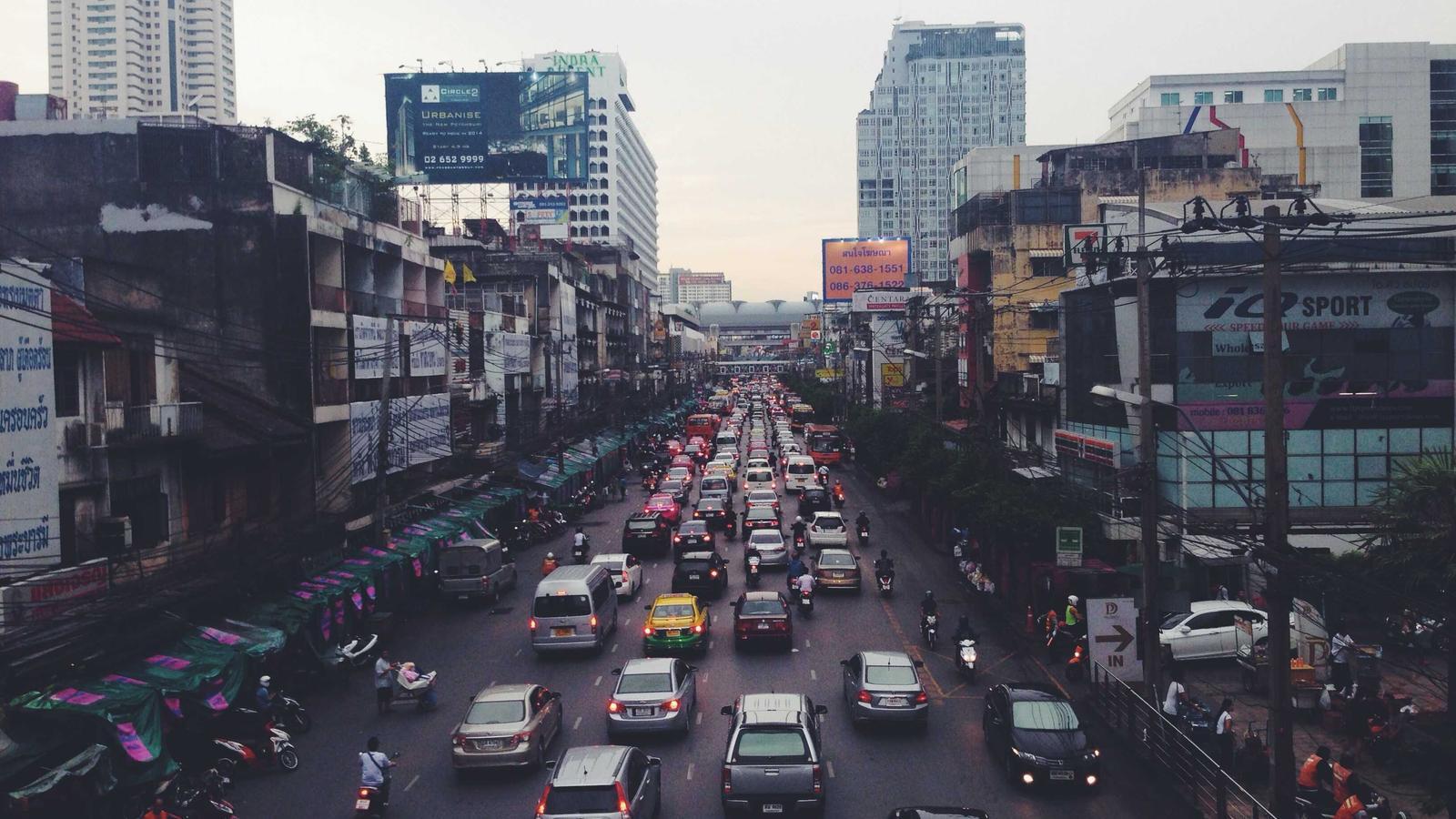A controller and a keyboard suggesting cross-platform play