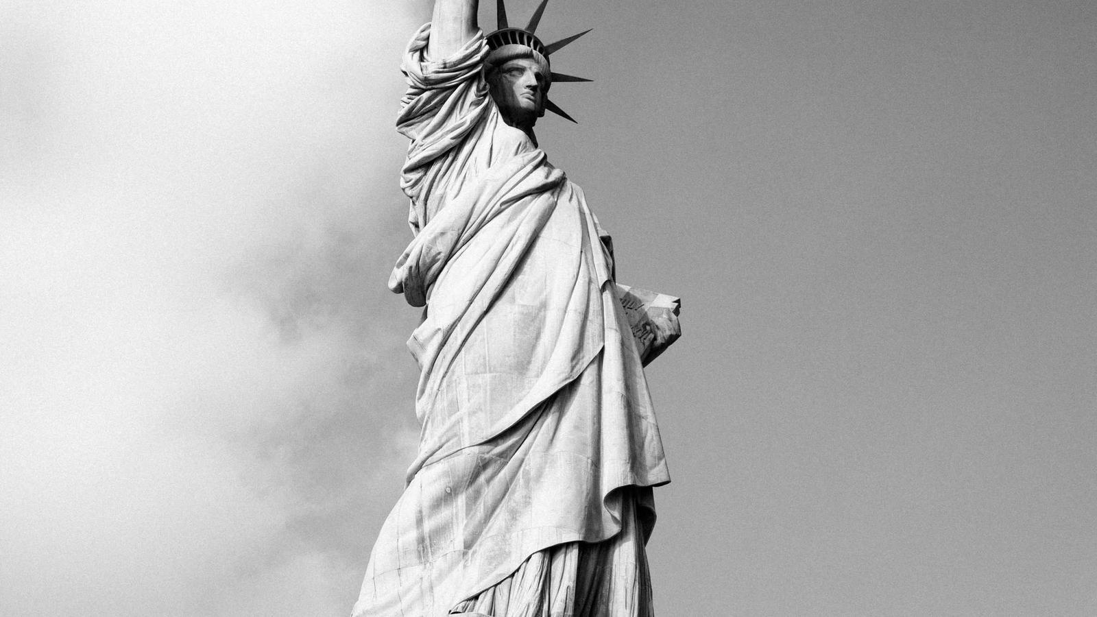 Editorial image about creator economy: Why YouTube controversies move so fast